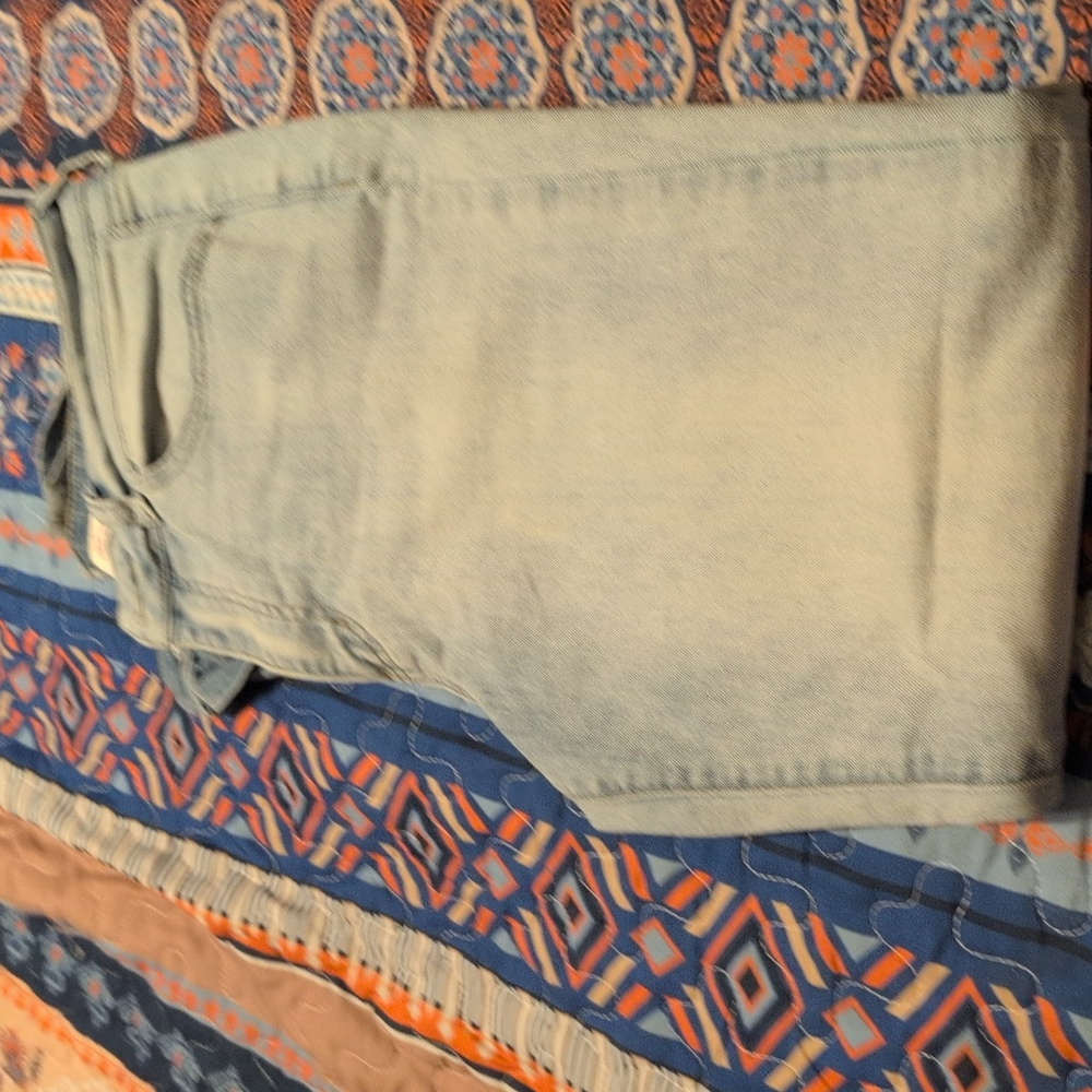 Jeand - Picture 3 of 3
